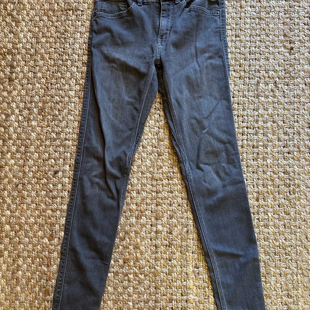 Classic Gray Skinny Jeans for Women